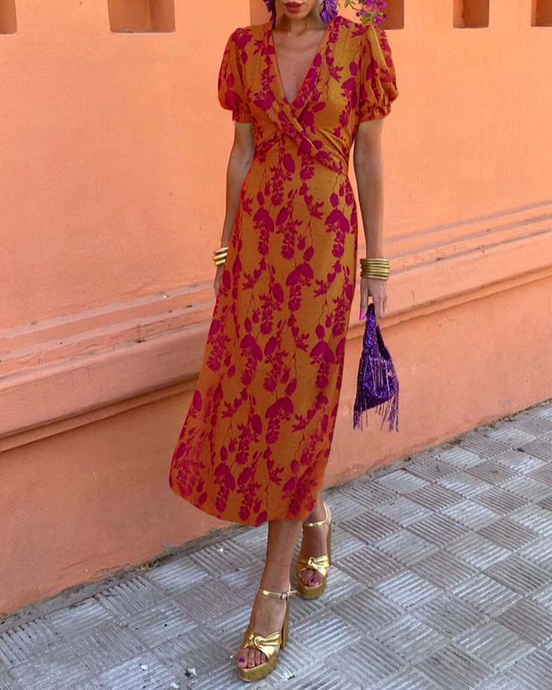 Abigail™ Chic Leaf Print V-Neck Dress