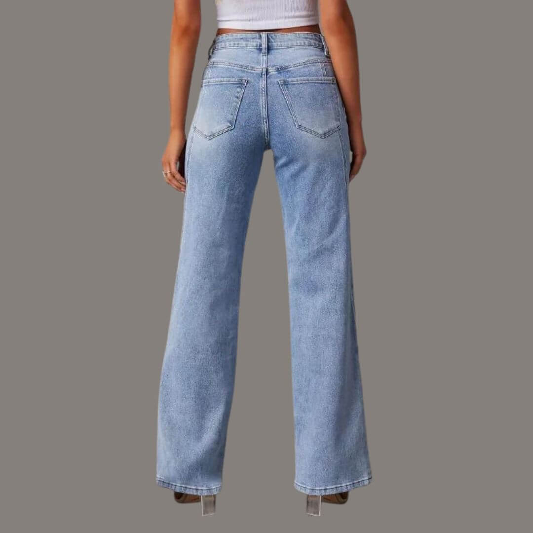 High-waisted jeans