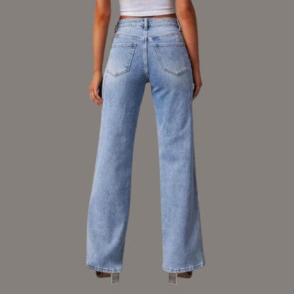 High-waisted jeans