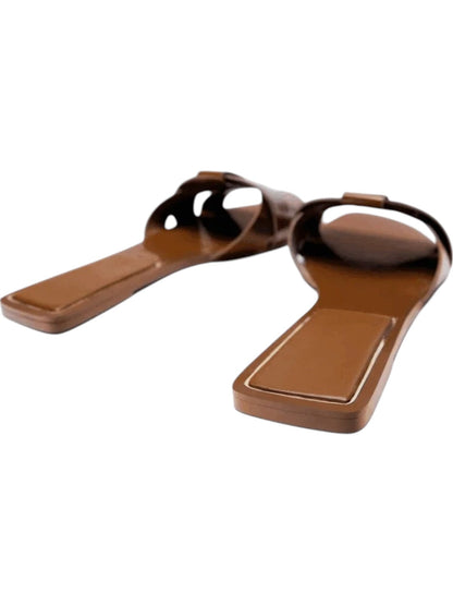 Aira™ Criss-Cross Strap Sandals