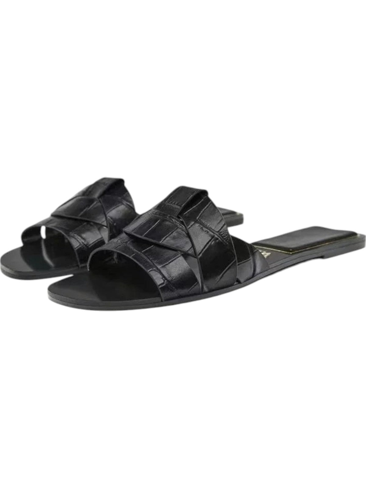 Aira™ Criss-Cross Strap Sandals