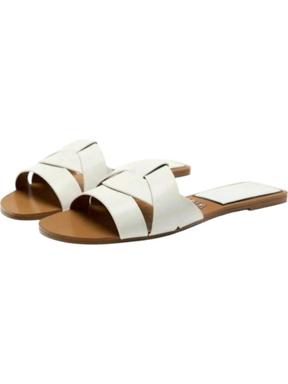 Aira™ Criss-Cross Strap Sandals
