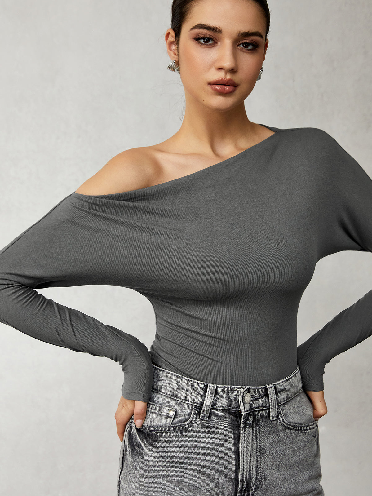 Ava Cold Shoulder Long Sleeve Tee
