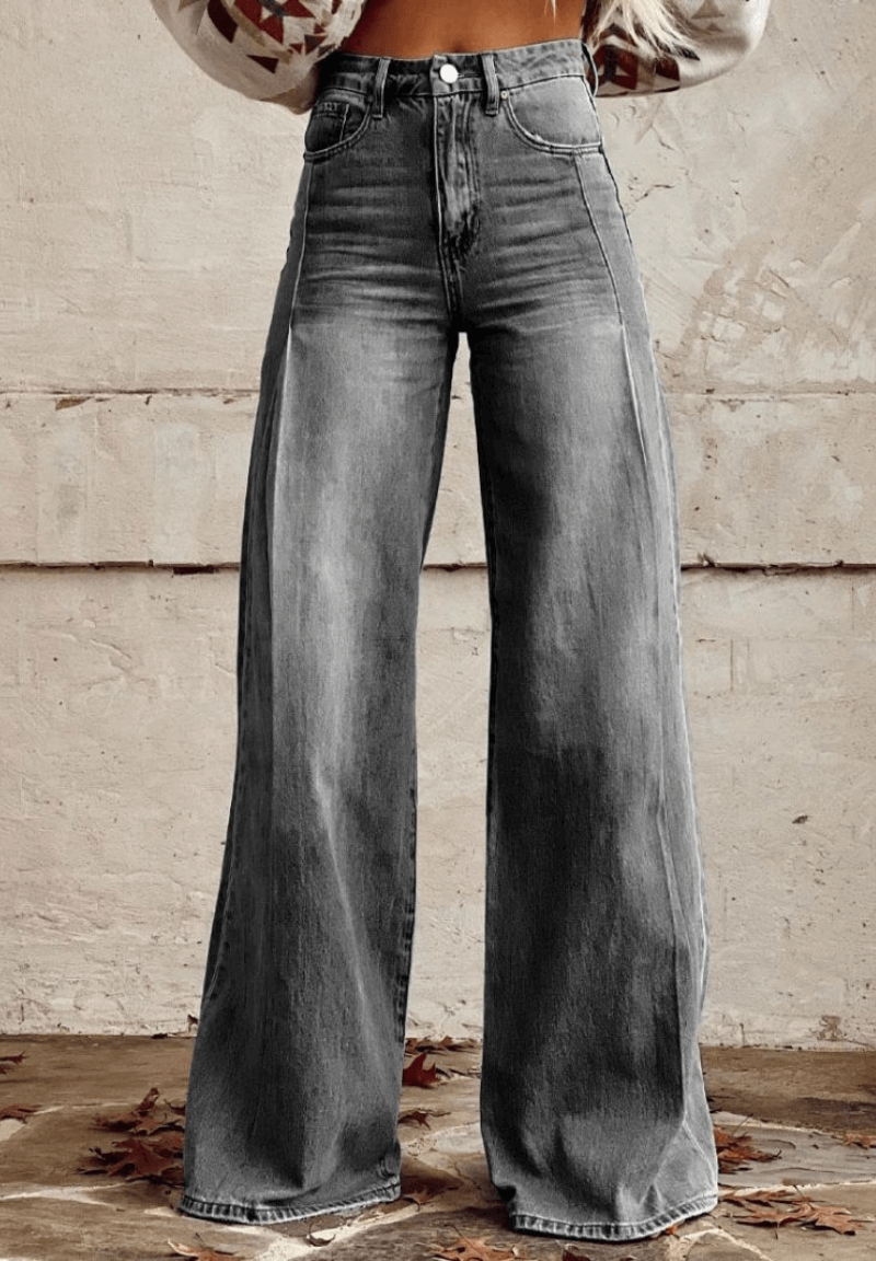 Flared vintage jeans