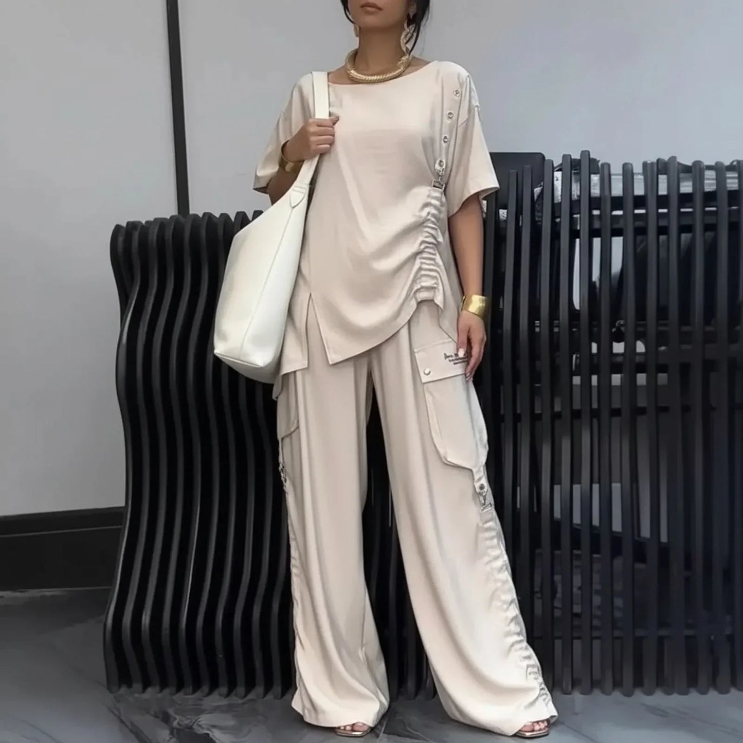 Nomad Chic™ 2-Piece Set with Asymmetrical Design and Flowing Silhouette / Modern Elegance for Your Dynamic Routine!